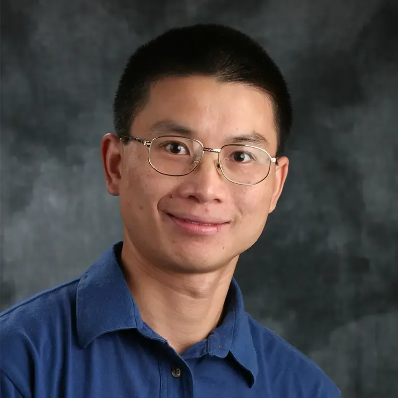 Headshot of Liquan Wang